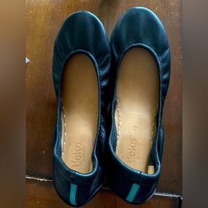 Size 10 Tieks